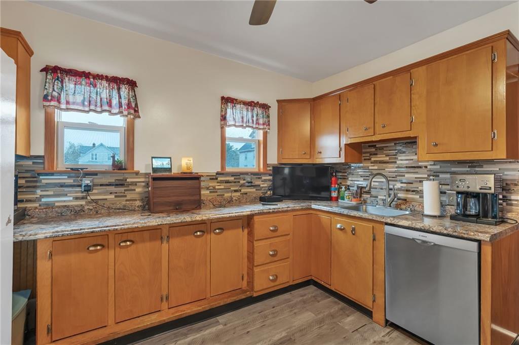 95 Thomas Avenue Property Photo 19