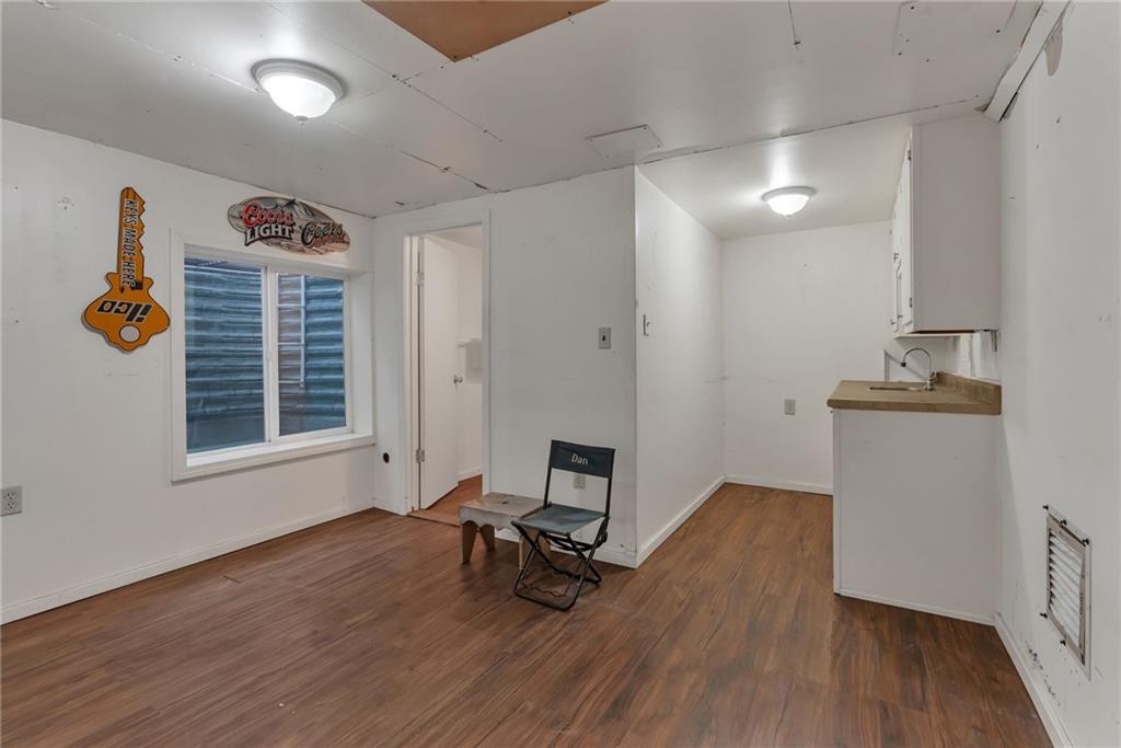 95 Thomas Avenue Property Photo 27