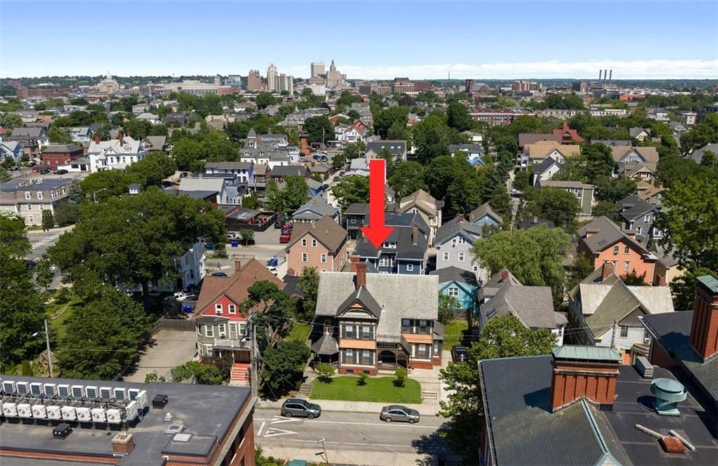 20 Bainbridge Avenue Property Photo 3