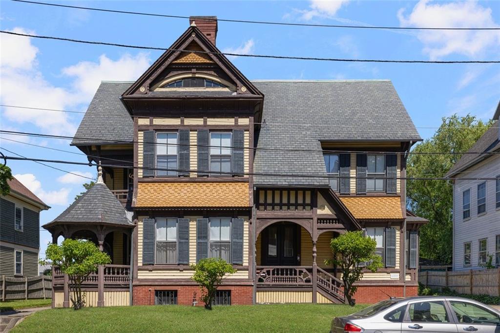 20 Bainbridge Avenue Property Photo 4