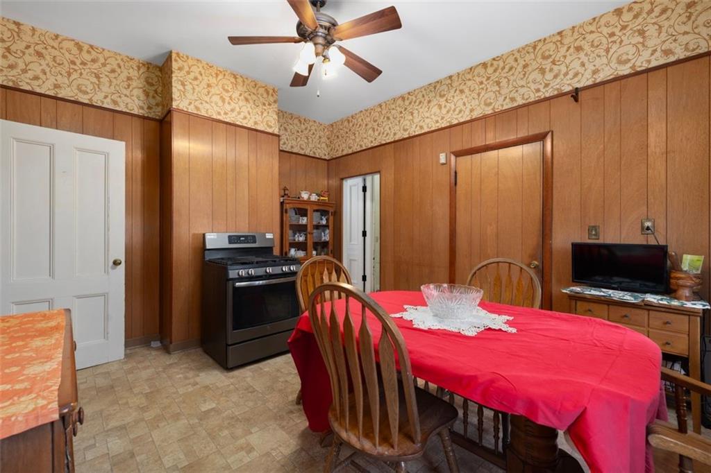 20 Bainbridge Avenue Property Photo 19