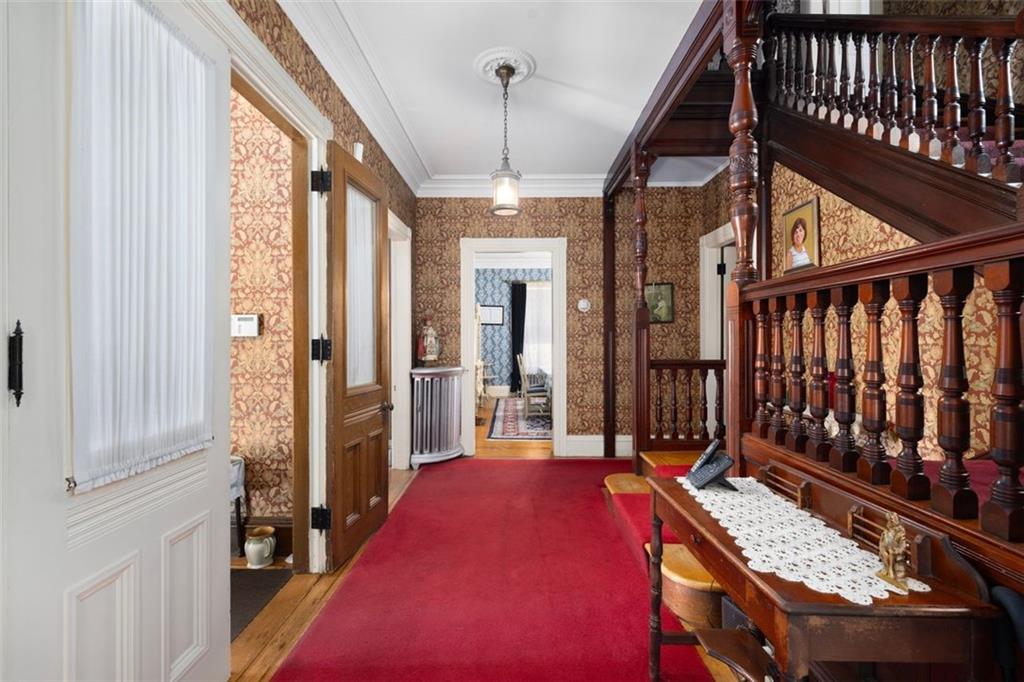 20 Bainbridge Avenue Property Photo 23