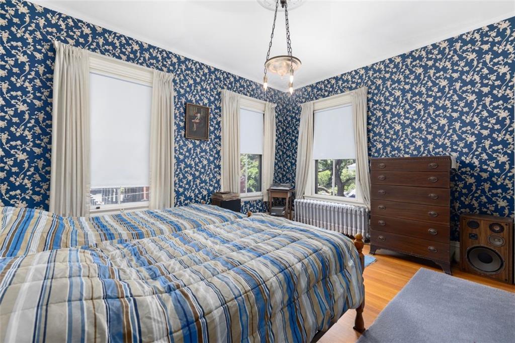 20 Bainbridge Avenue Property Photo 31