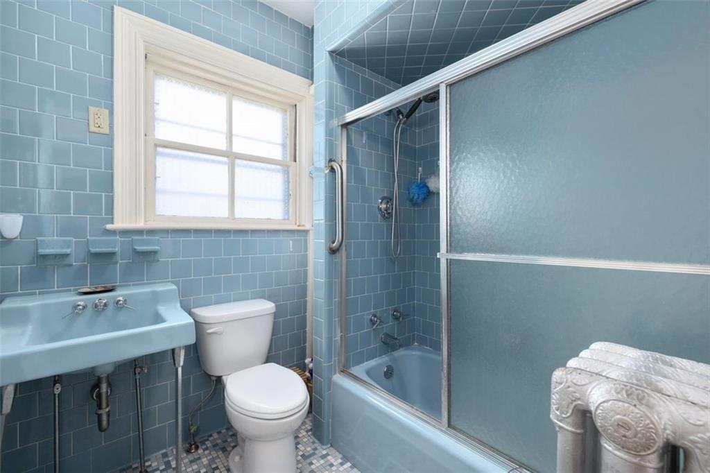 20 Bainbridge Avenue Property Photo 37