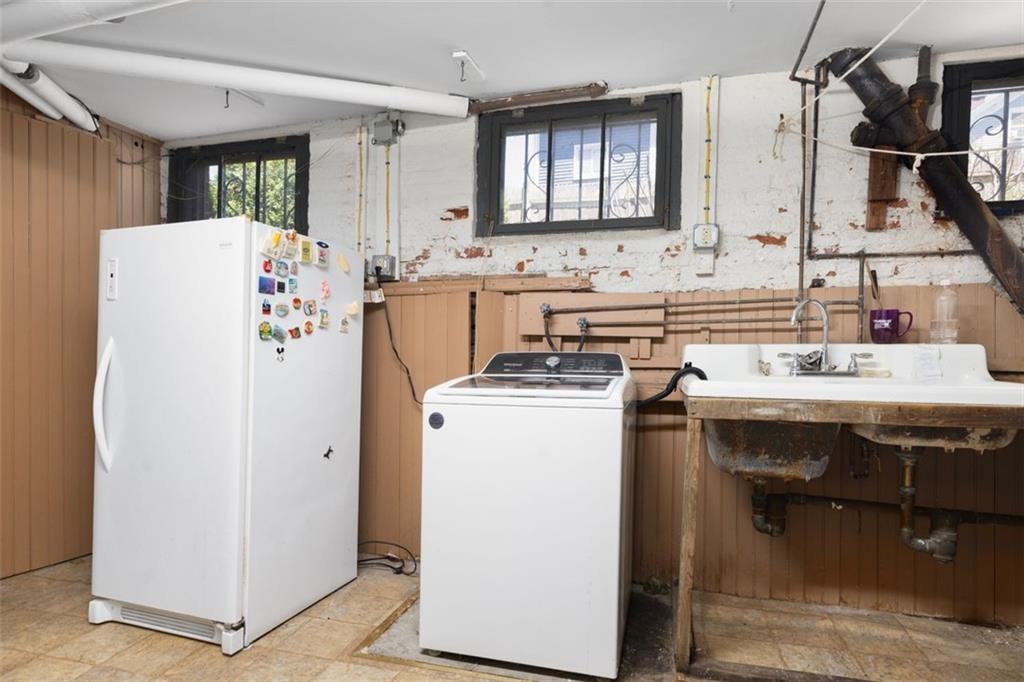 20 Bainbridge Avenue Property Photo 44