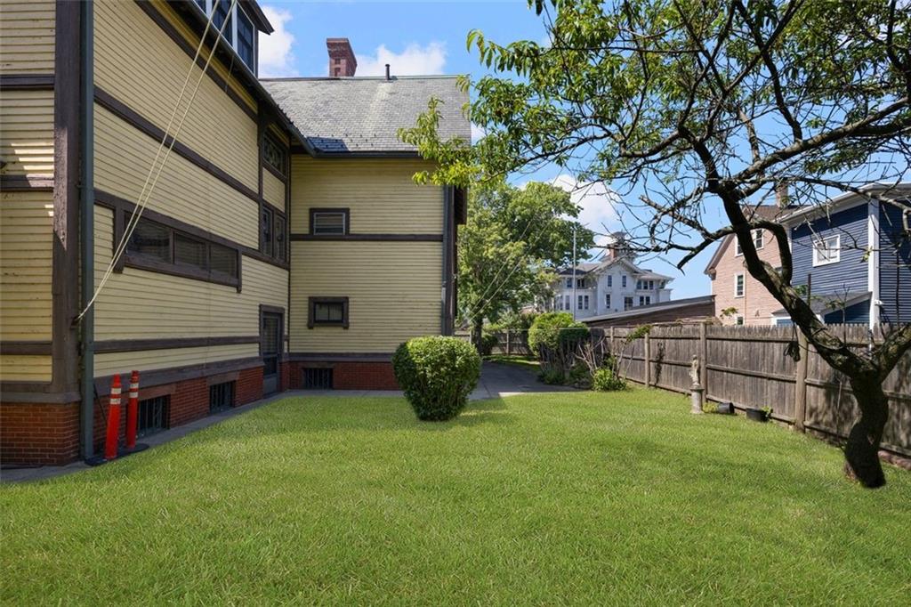 20 Bainbridge Avenue Property Photo 45