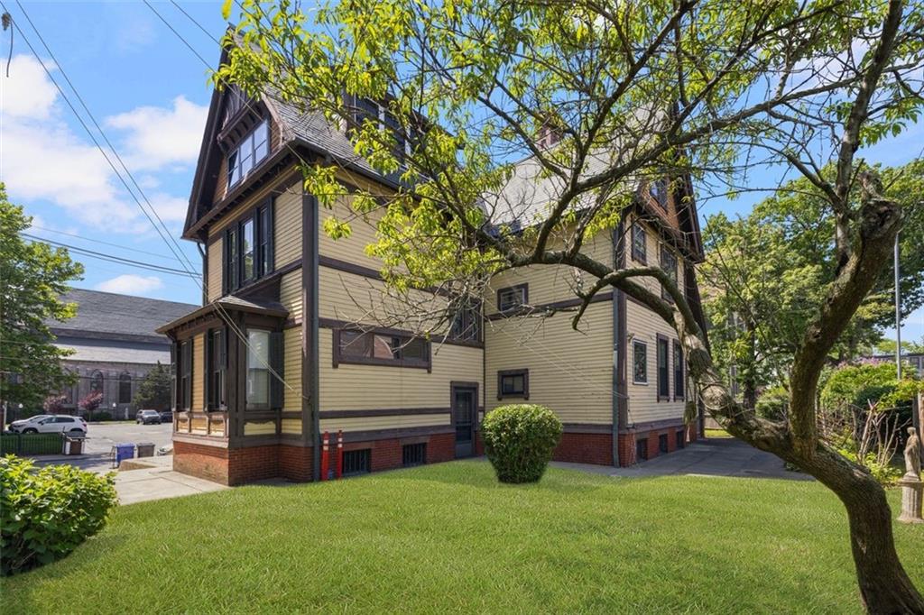 20 Bainbridge Avenue Property Photo 46