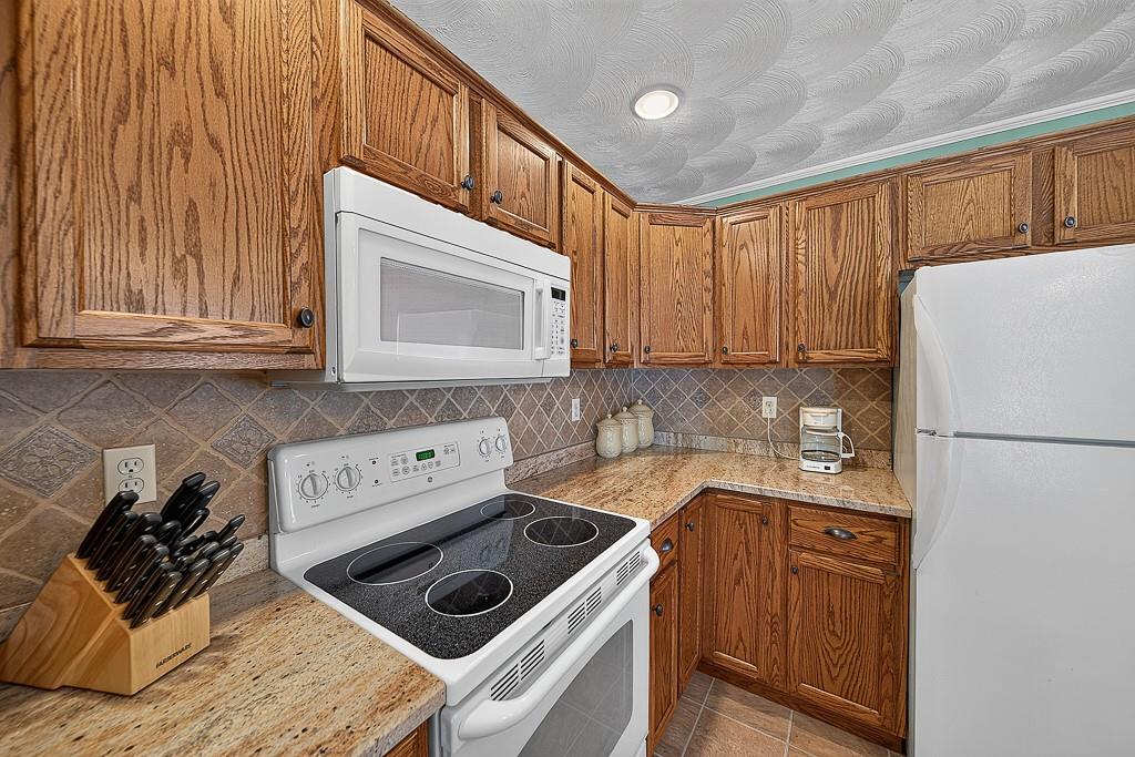 94 Grove Lane Property Photo 21