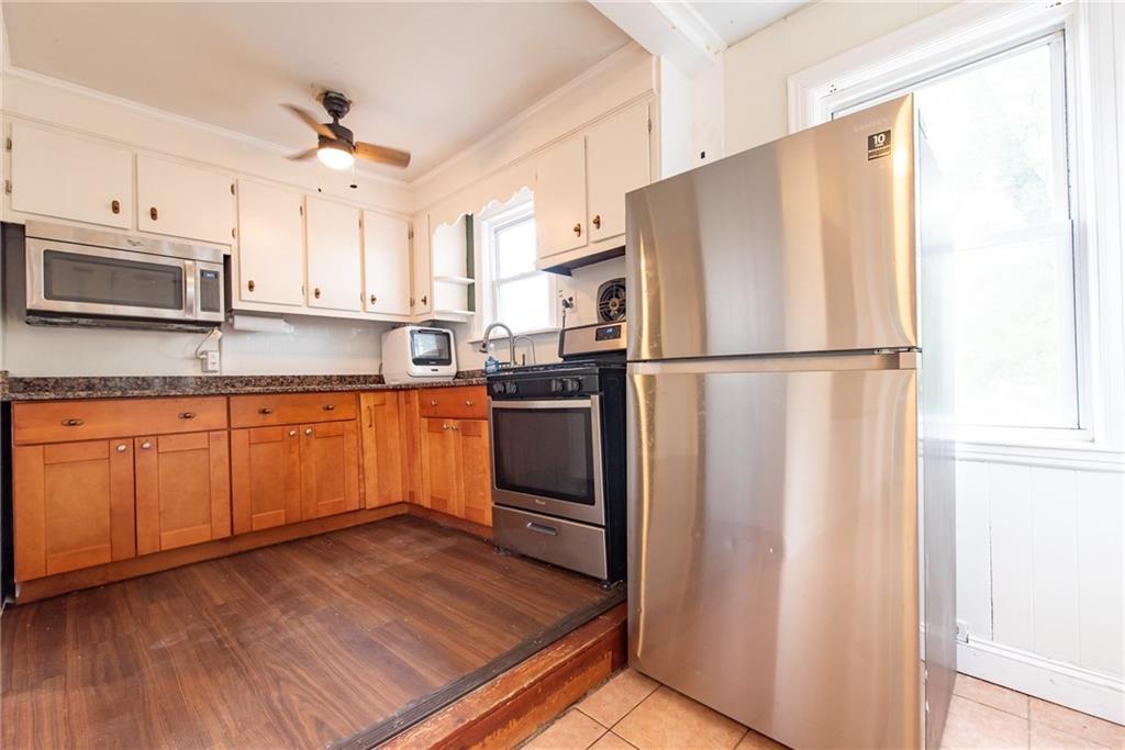 6 Monitor Street Property Photo 9