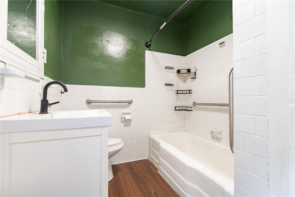 6 Monitor Street Property Photo 13
