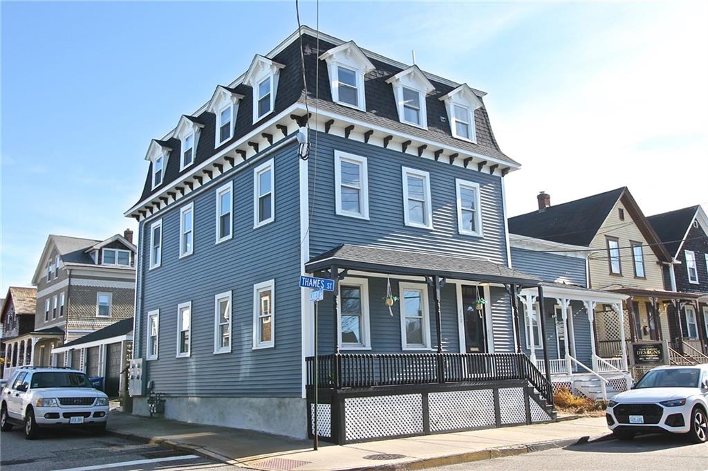 668 Thames Street UNIT 2 Property Photo 1