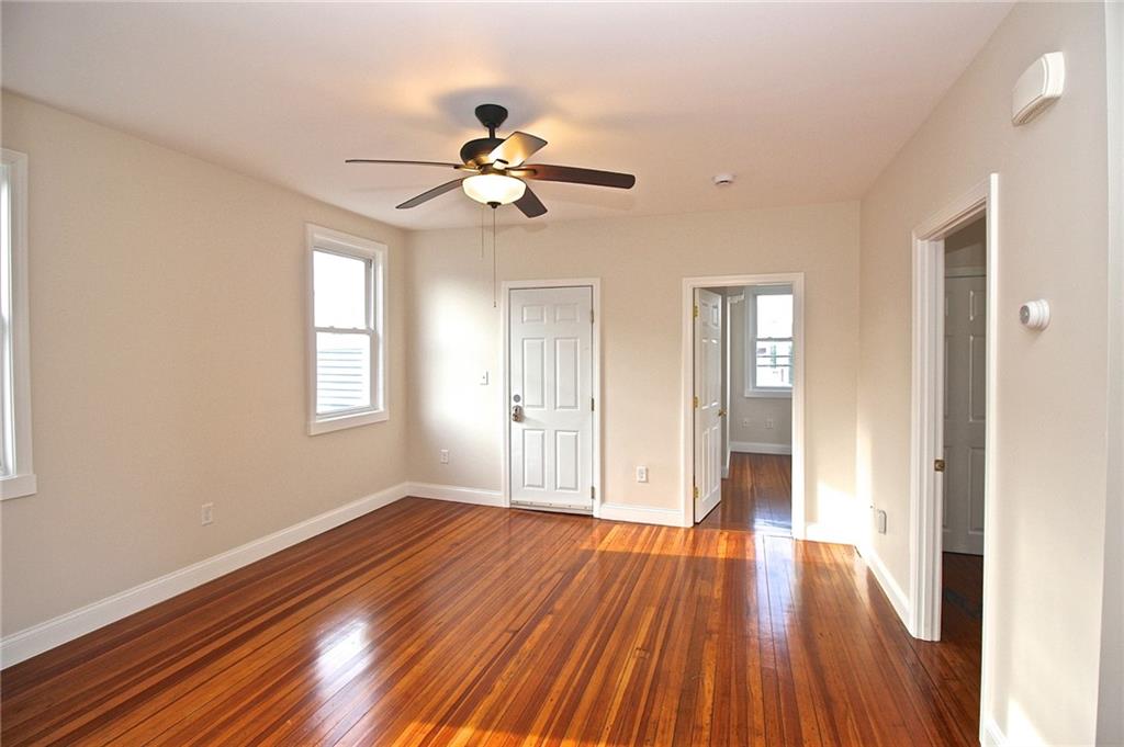668 Thames Street Unit 2 Property Photo 13