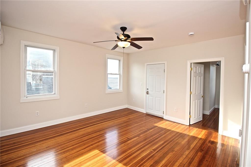 668 Thames Street Unit 2 Property Photo 22
