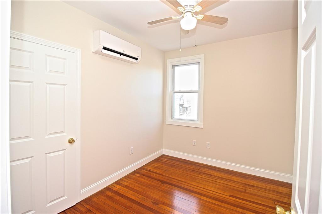 668 Thames Street Unit 2 Property Photo 26