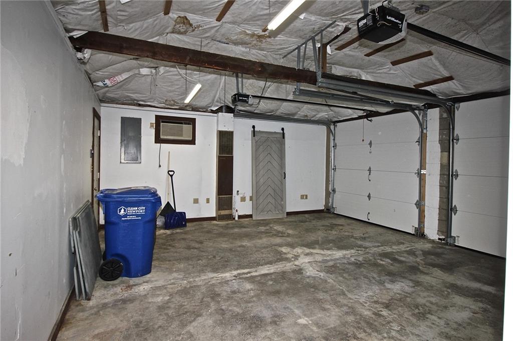 668 Thames Street Unit 2 Property Photo 42