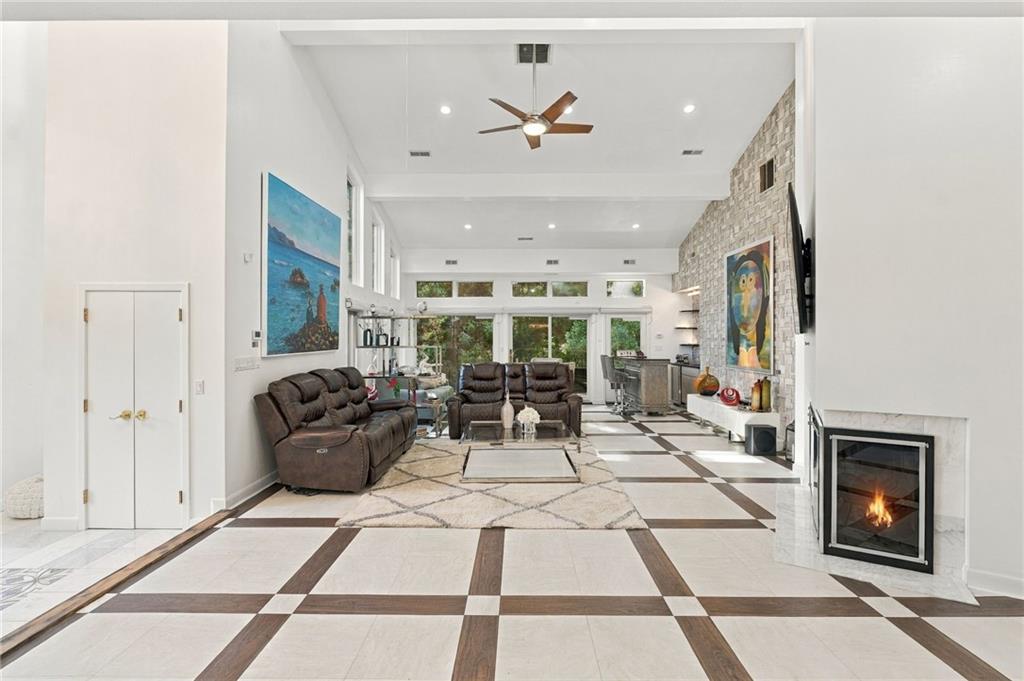 2 Elden Court Property Photo 15