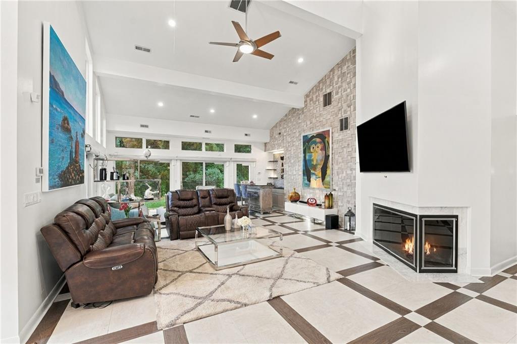 2 Elden Court Property Photo 20