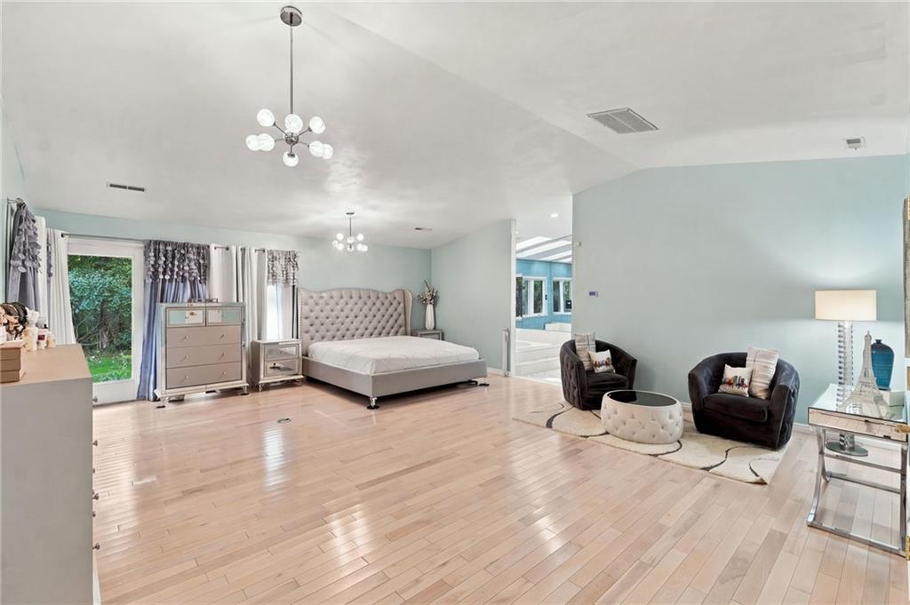 2 Elden Court Property Photo 23