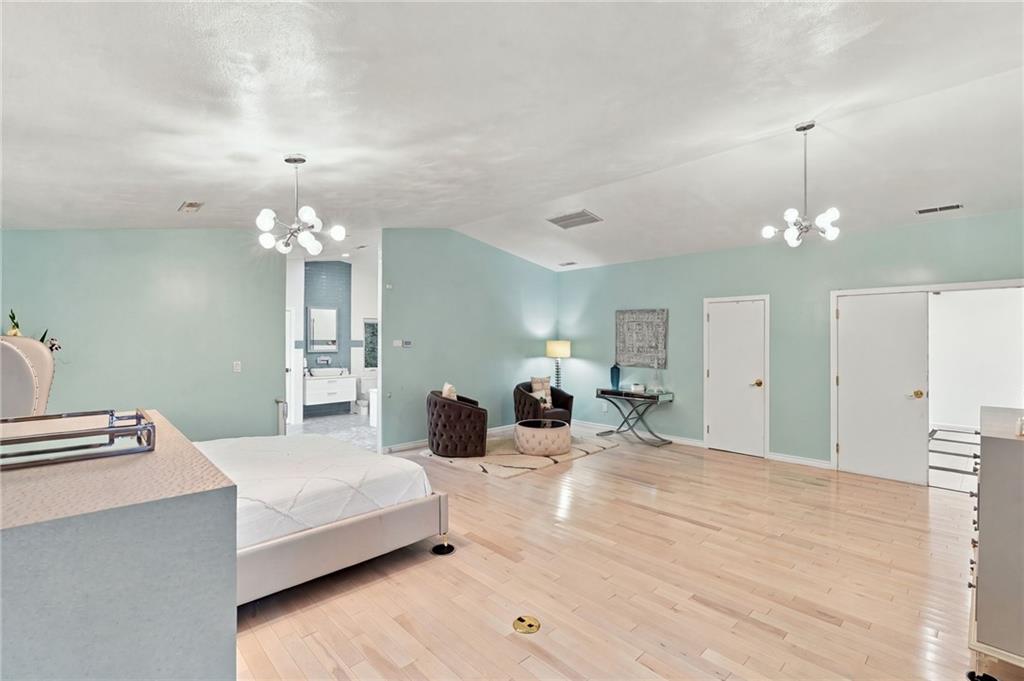 2 Elden Court Property Photo 24