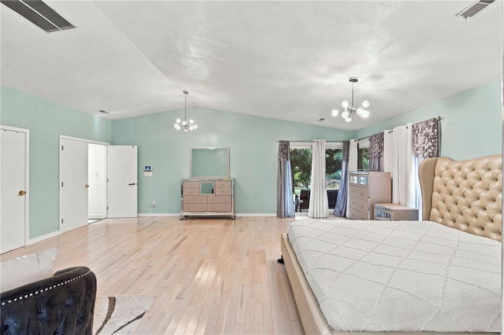 2 Elden Court Property Photo 25