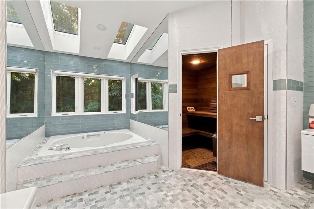 2 Elden Court Property Photo 30