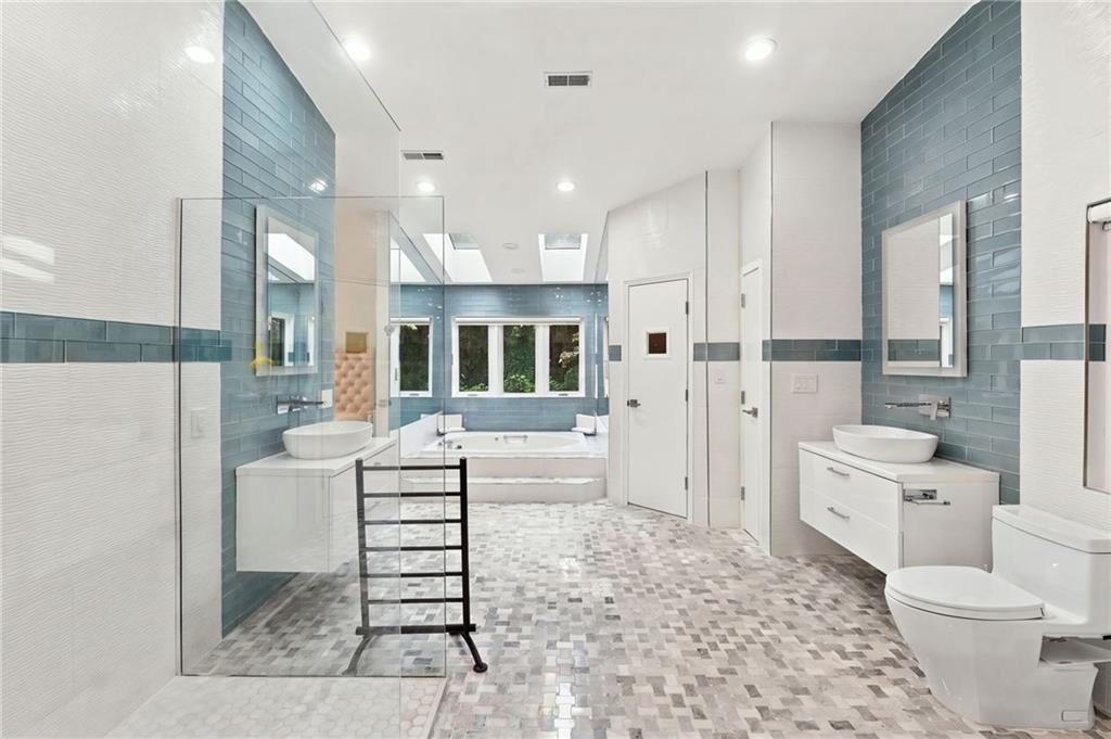 2 Elden Court Property Photo 33