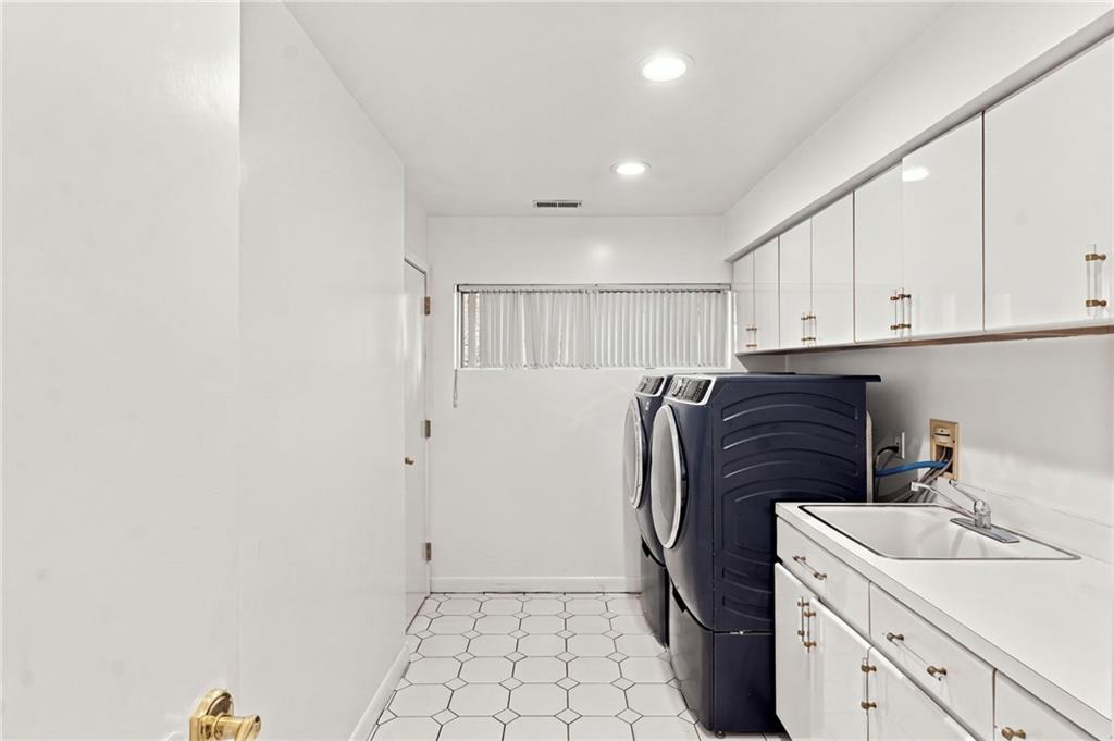 2 Elden Court Property Photo 41