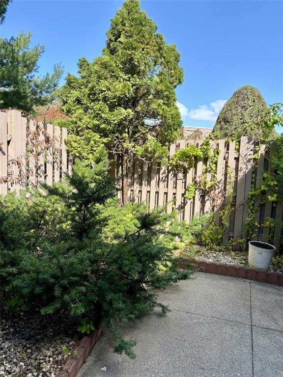 17 Caddy Rock Road Unit C Property Photo 2