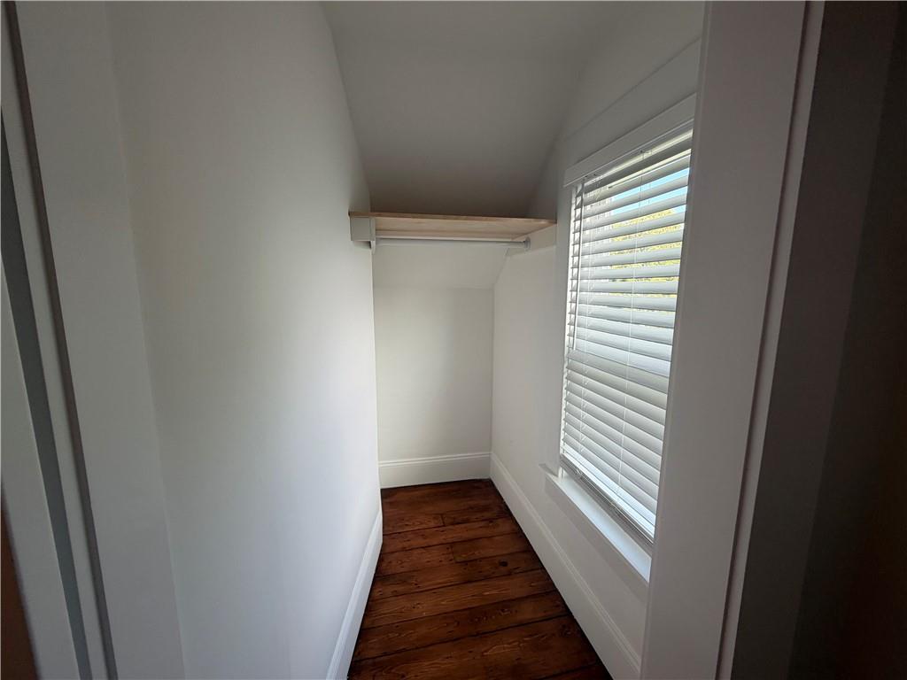 7 Caswell Avenue Unit 3 Property Photo 10