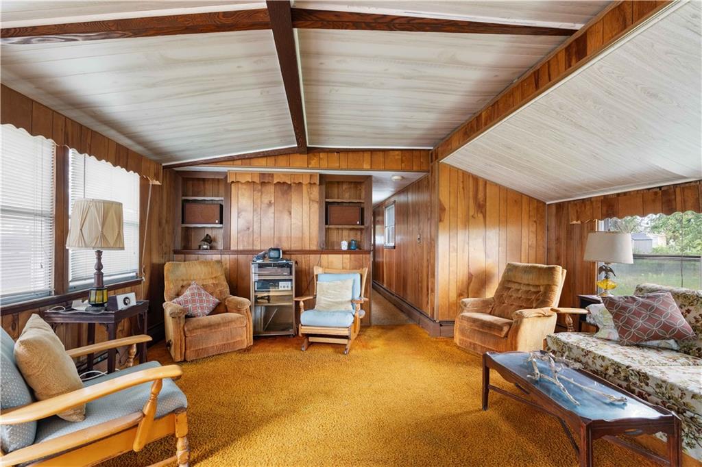 52 Ronnie Street Property Photo 8