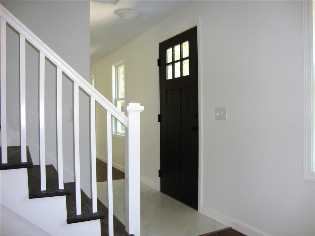 1094 Fish Hill Road Property Photo 4