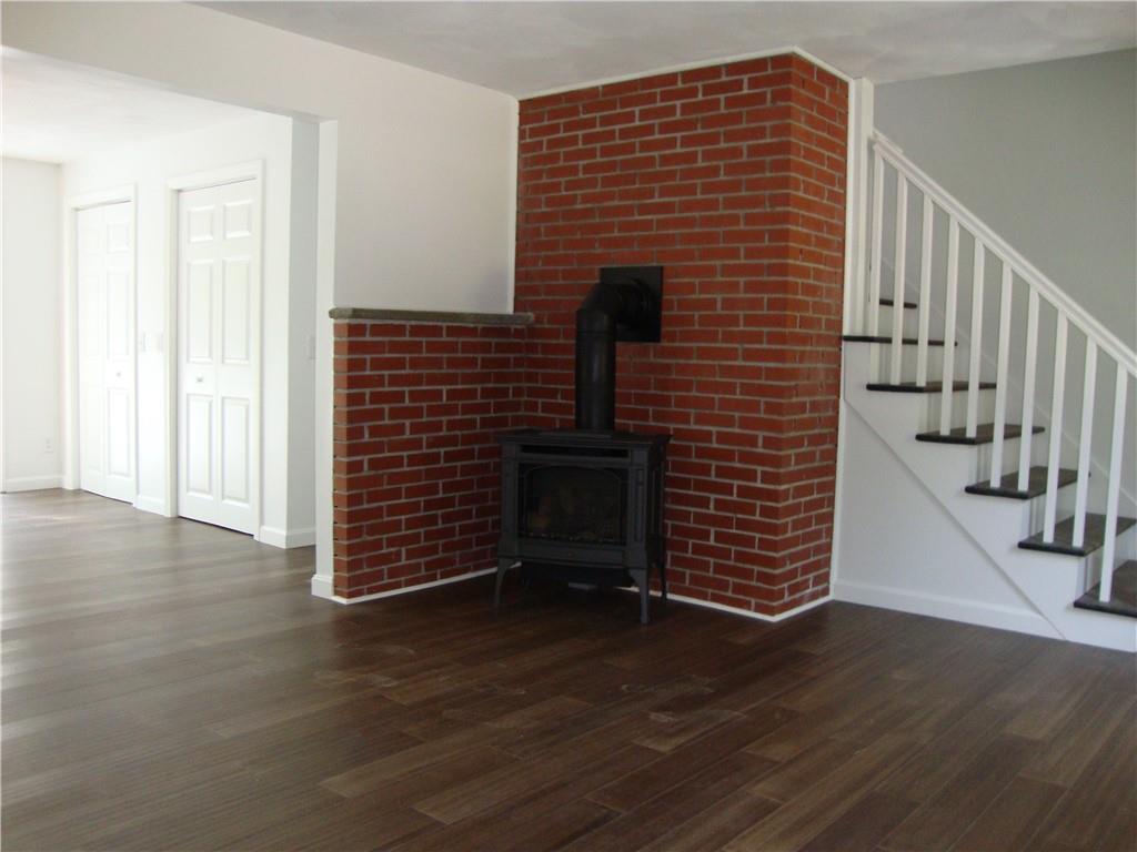 1094 Fish Hill Road Property Photo 8
