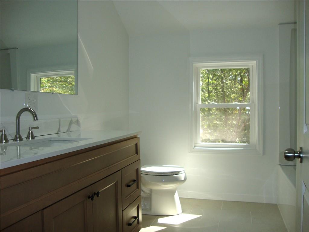 1094 Fish Hill Road Property Photo 22