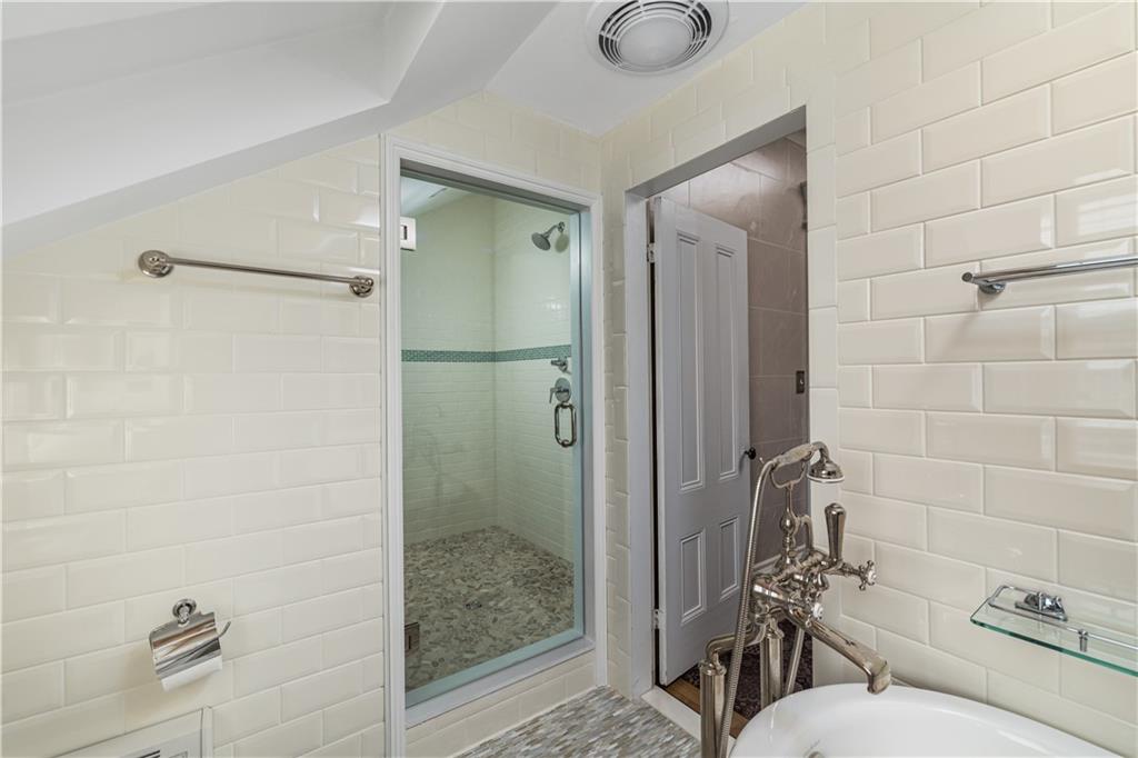 466 Broadway Unit 5 Property Photo 23