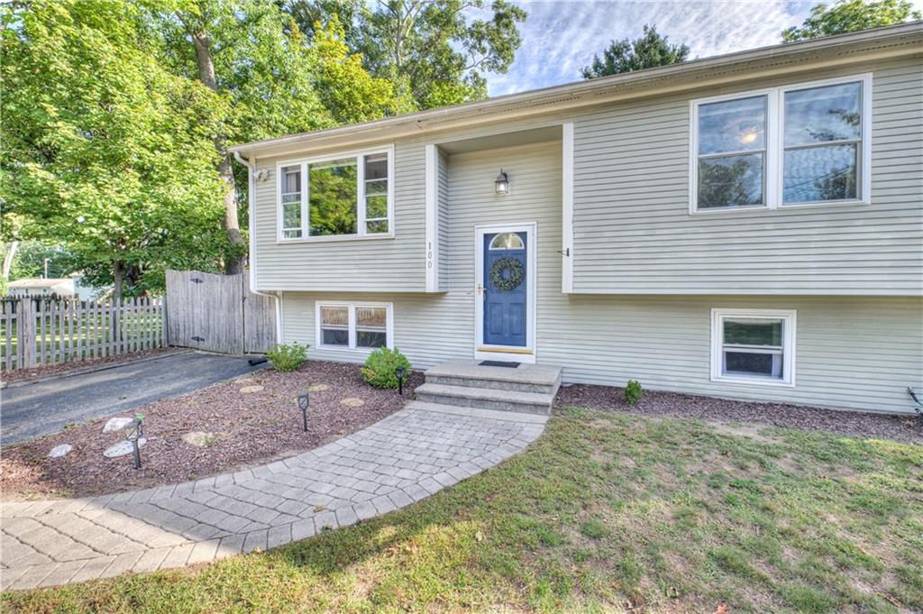 100 Holmes Road Property Photo 4