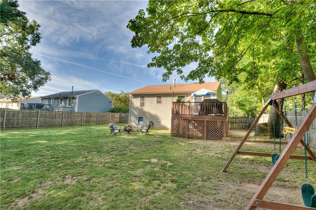 100 Holmes Road Property Photo 9