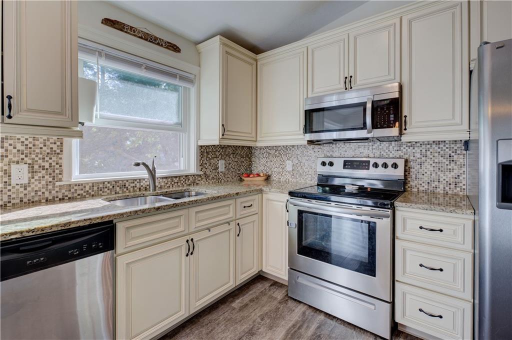 100 Holmes Road Property Photo 13