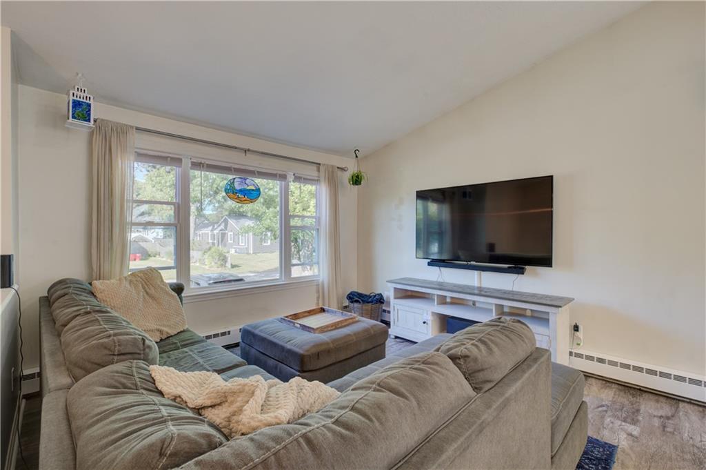 100 Holmes Road Property Photo 19