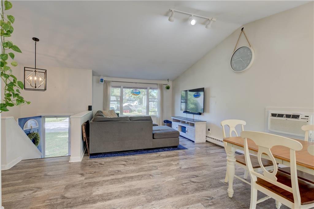 100 Holmes Road Property Photo 21
