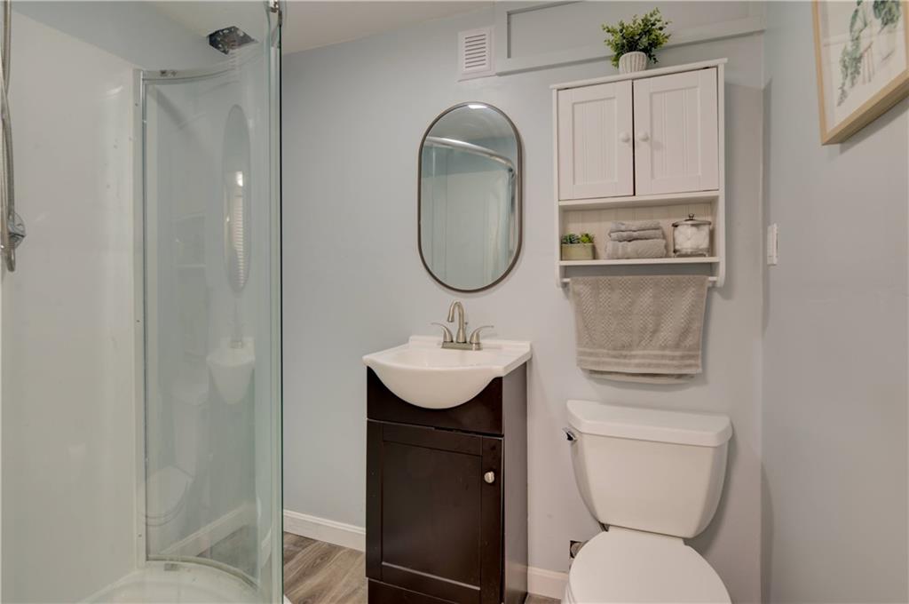 100 Holmes Road Property Photo 31