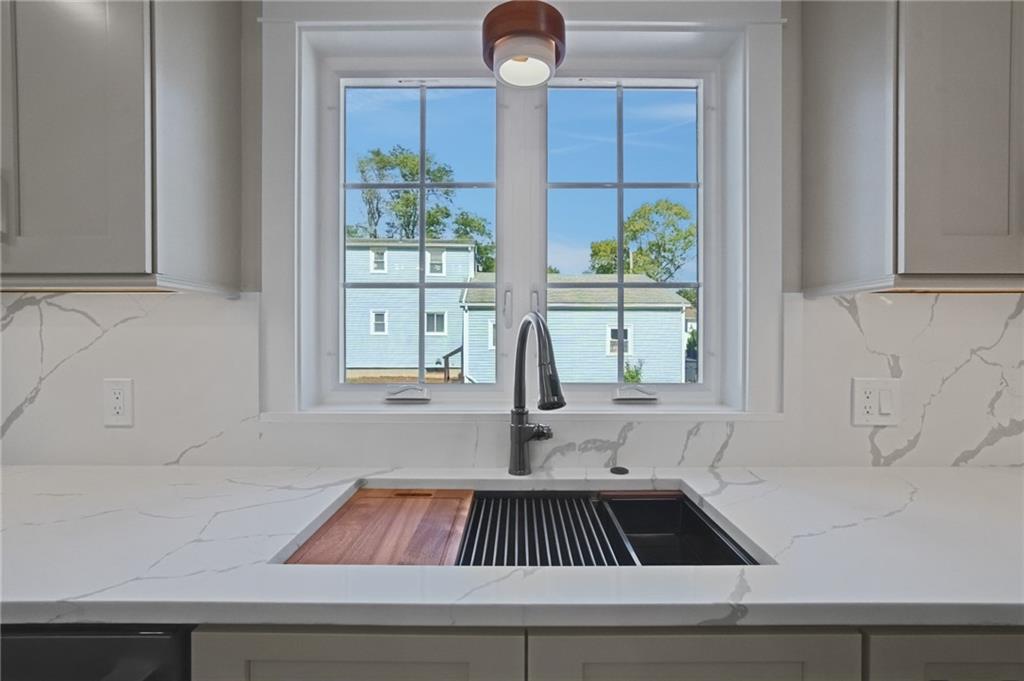 69 Locust Street Property Photo 15