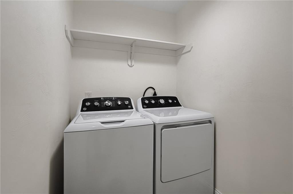 69 Locust Street Property Photo 32
