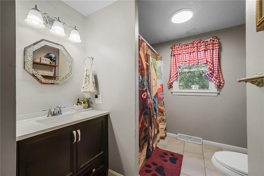 60 Page Street Property Photo 22