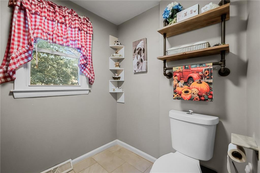 60 Page Street Property Photo 23