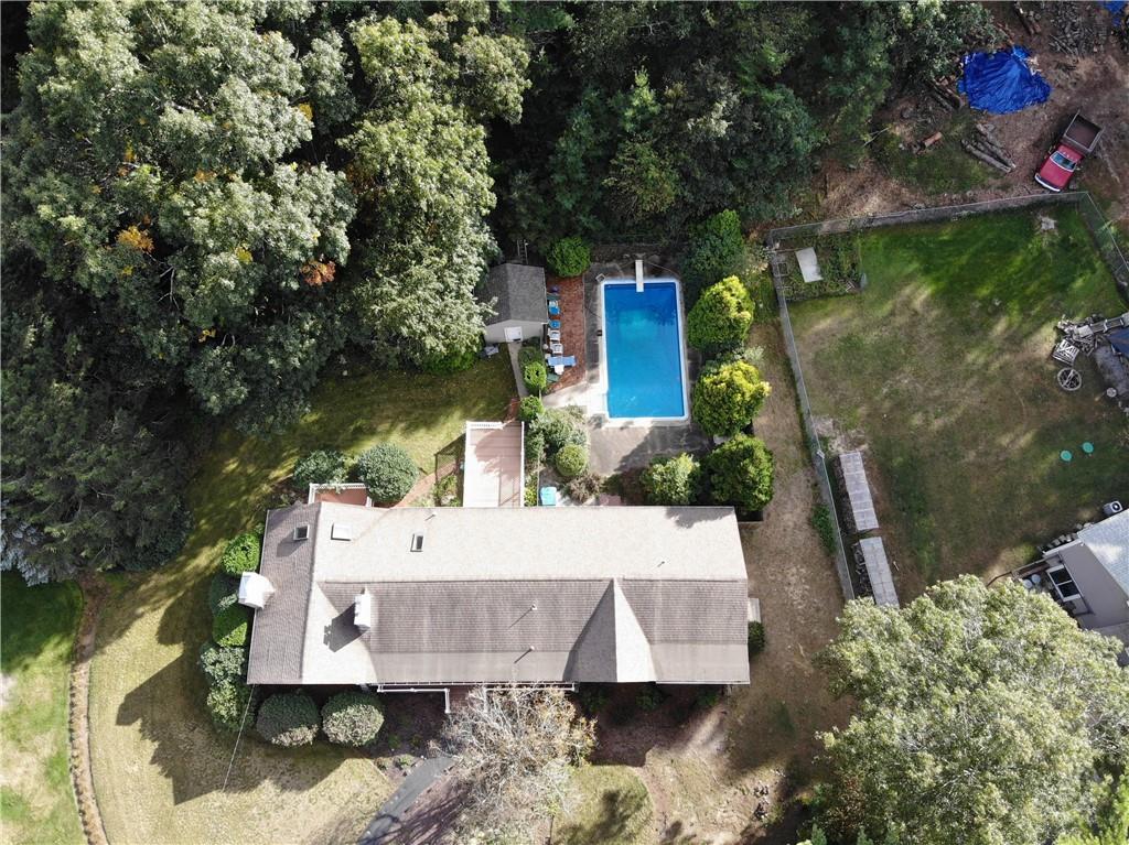 42 Pine Tree Lane Property Photo 4
