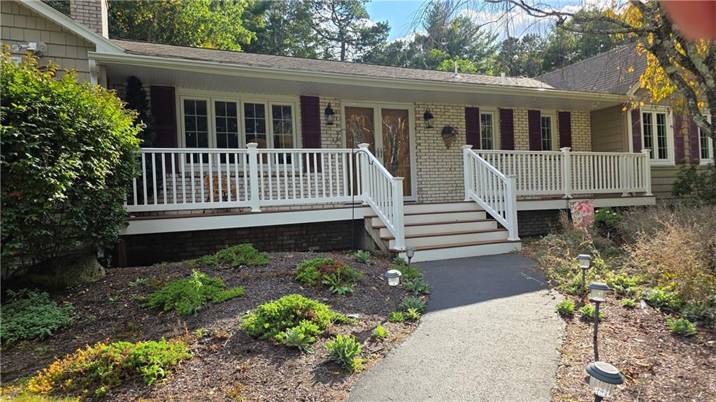 42 Pine Tree Lane Property Photo 6