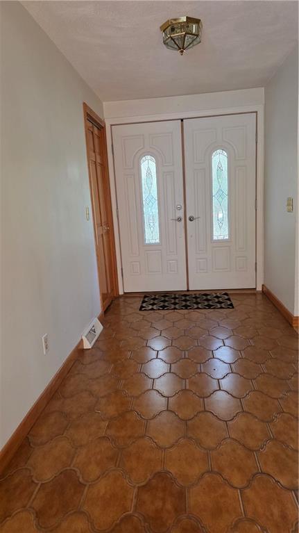 42 Pine Tree Lane Property Photo 9
