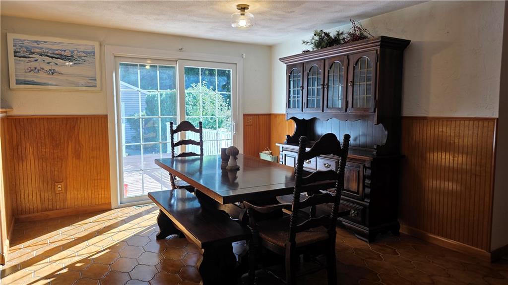 42 Pine Tree Lane Property Photo 11