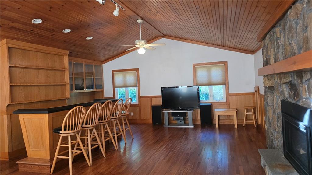 42 Pine Tree Lane Property Photo 31