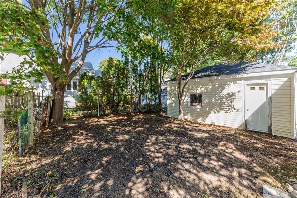 107 Crescent View Avenue Property Photo 29